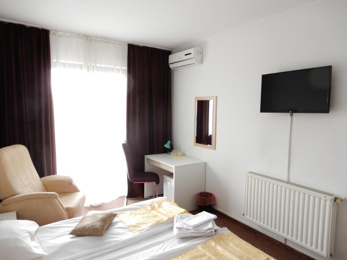 Rhc Royal Hotel Oradea Eksteriør billede