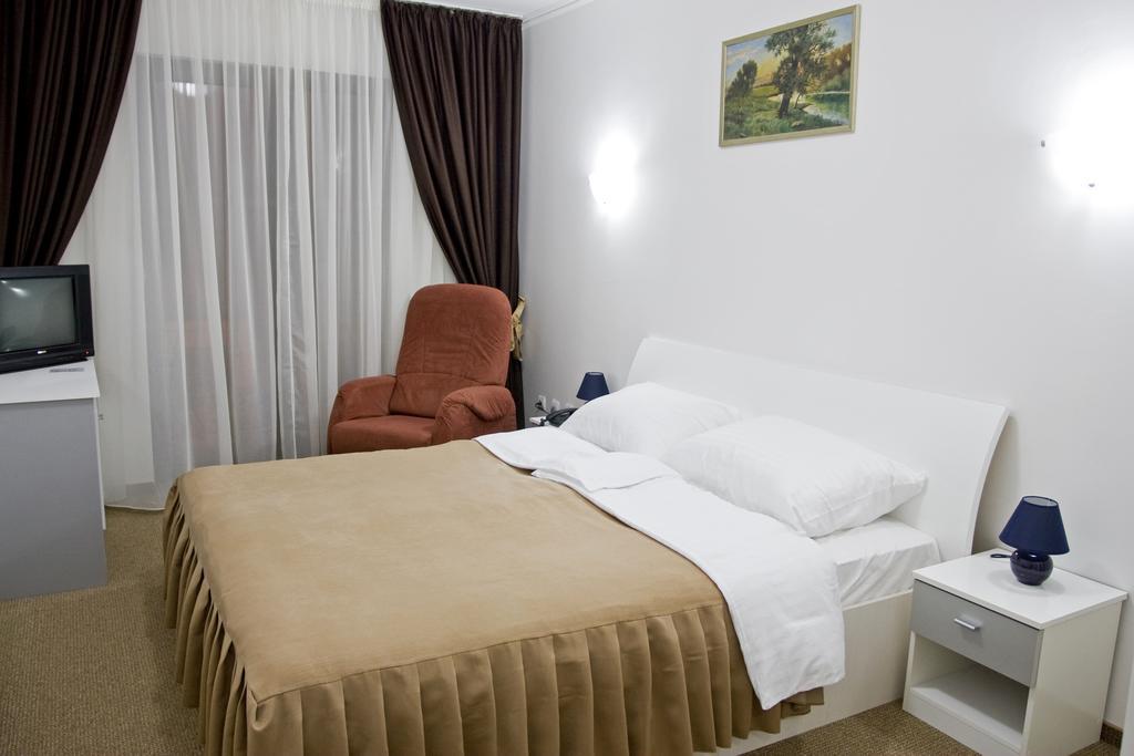 Rhc Royal Hotel Oradea Eksteriør billede