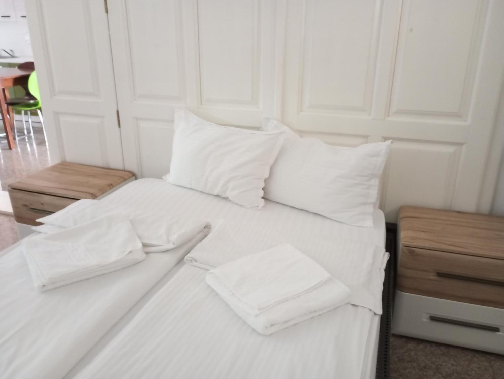 Rhc Royal Hotel Oradea Eksteriør billede