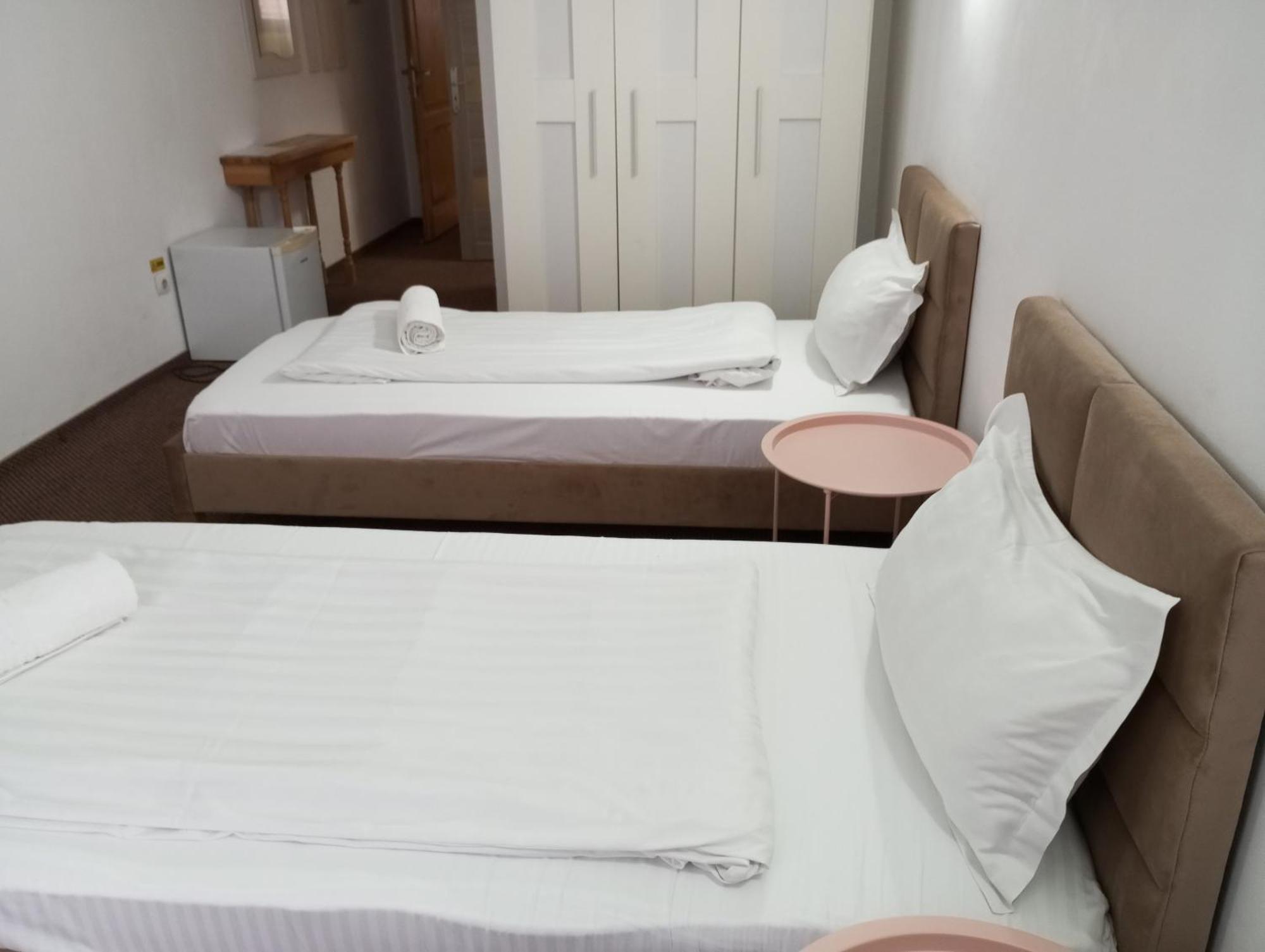 Rhc Royal Hotel Oradea Eksteriør billede