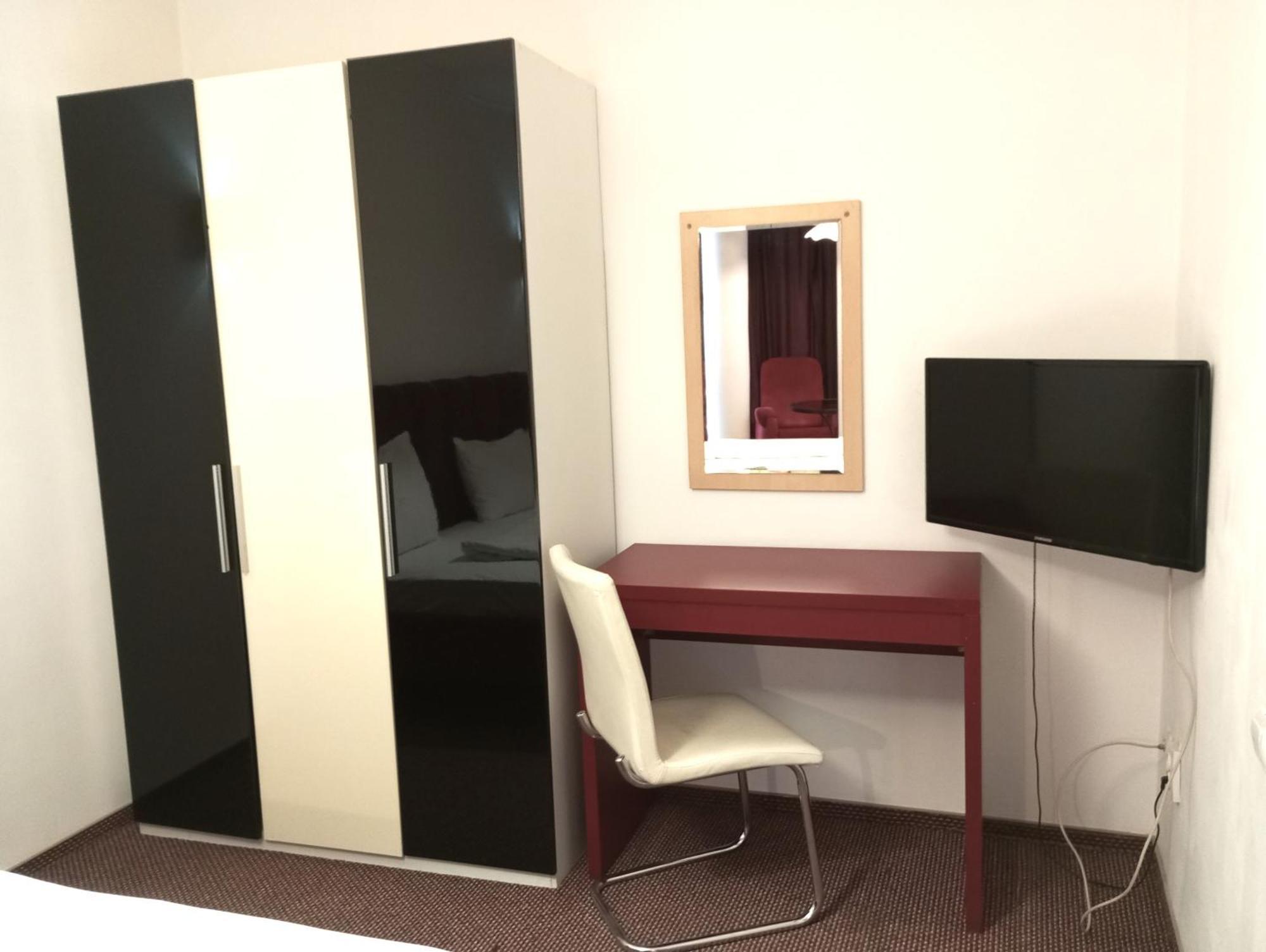Rhc Royal Hotel Oradea Eksteriør billede